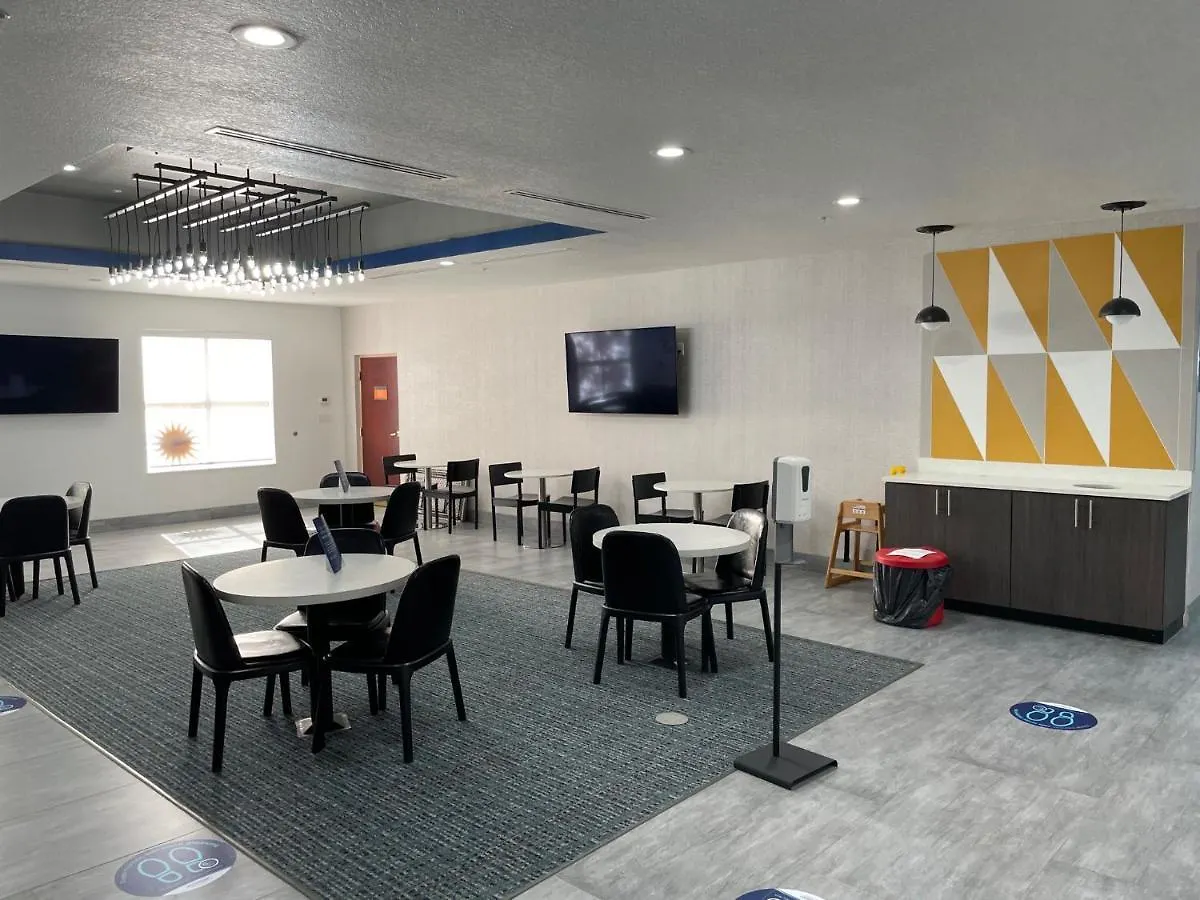 *** Hotel La Quinta By Wyndham Tampa Central United States